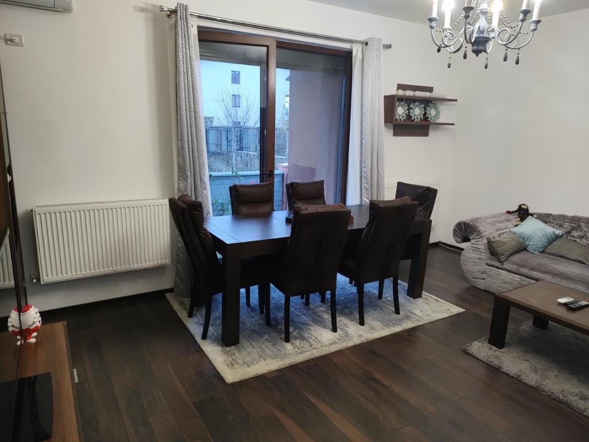 The Unique Apartment Rosu Exterior photo